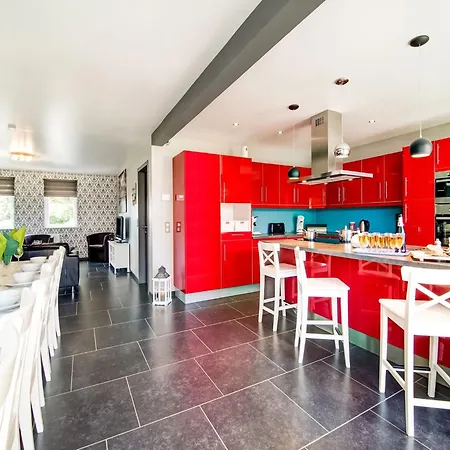 House With Sauna And Terrace, Cleaning Included Dom wakacyjny Durbuy