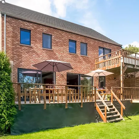 House With Sauna And Terrace, Cleaning Included Dom wakacyjny Durbuy